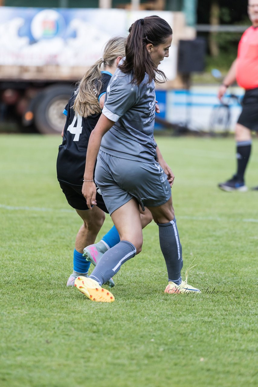 Bild 111 - Loewinnen Cup